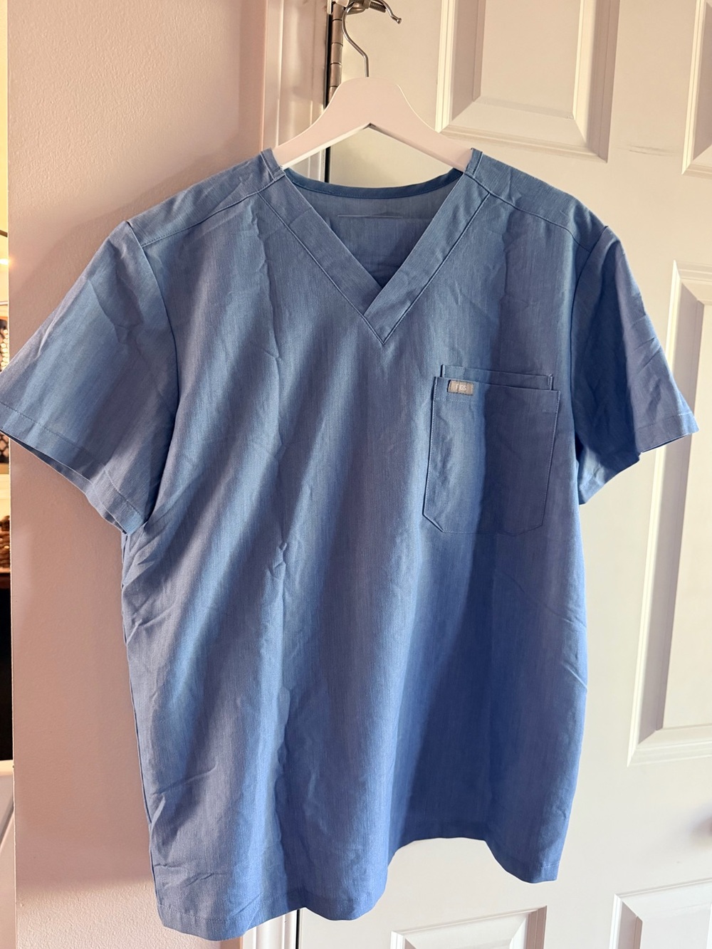 Figs Heather Indigo Blue Mens V-Neck Scrub Top and Pants Set
